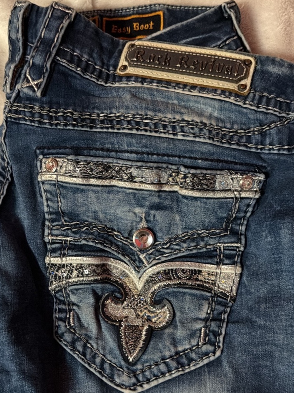 Women’s Rock Revival Jeans – Like New!